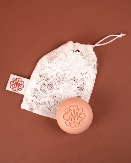 Pochon en dentelle upcyclée