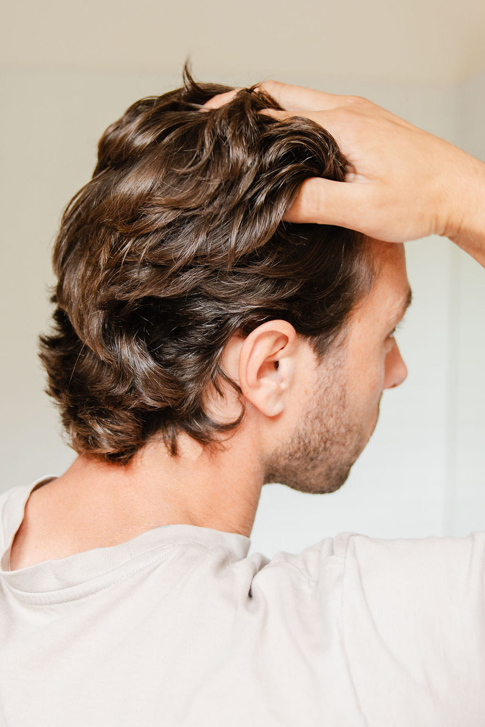 Cuir chevelu sensible ou irrité : quels soins naturels choisir ?